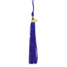Load image into Gallery viewer, Class of 2018 Academic Graduation Gown Tassels for Graduate Ceremony